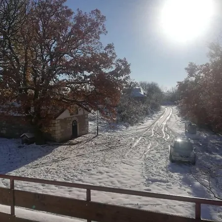 Alojamento de Turismo Selvagem манастирчето-книжовник Haskovo