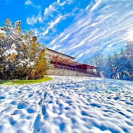 манастирчето-книжовник Хижа