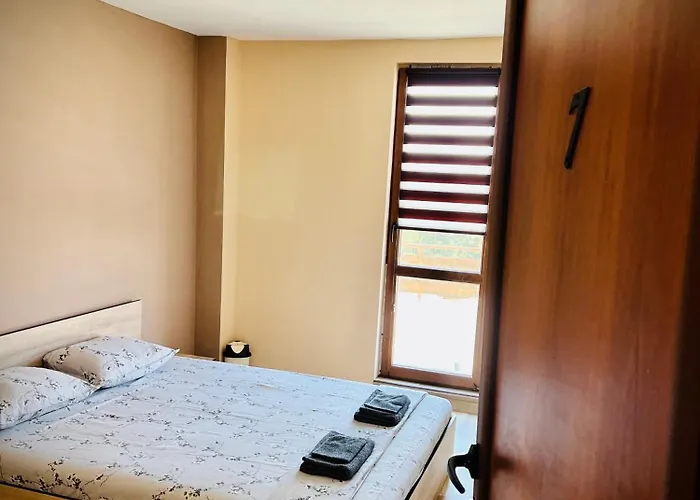 манастирчето-книжовник Jaktstuga *