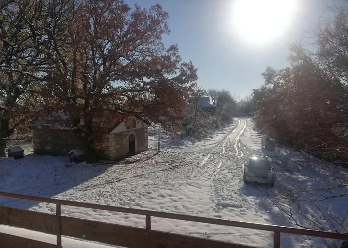 Jaktstuga манастирчето-книжовник Chaskovo