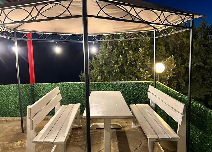 манастирчето-книжовник Jaktstuga *